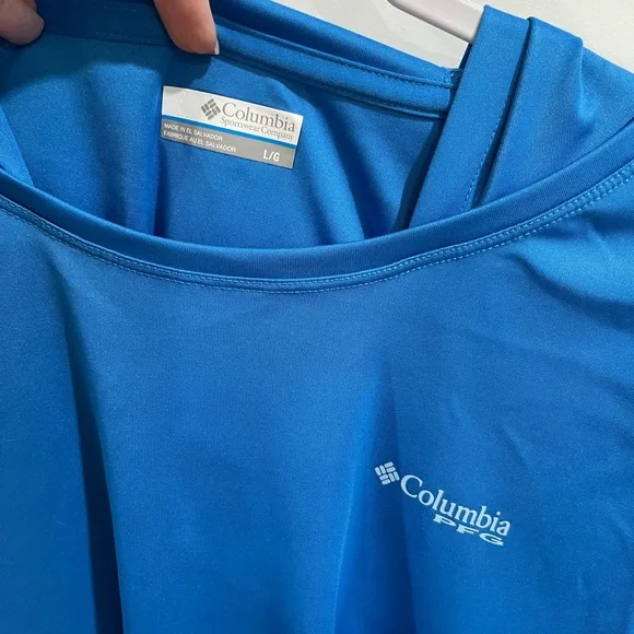 Columbia Hooded Fishing Shirt - Picture 2 of 6